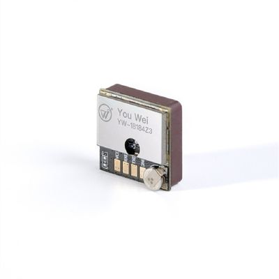 Precio competitivo Modulo de GPS de automóvil Receptor GPS Sistema de navegación de vehículos de alto rendimiento YW18184Z3